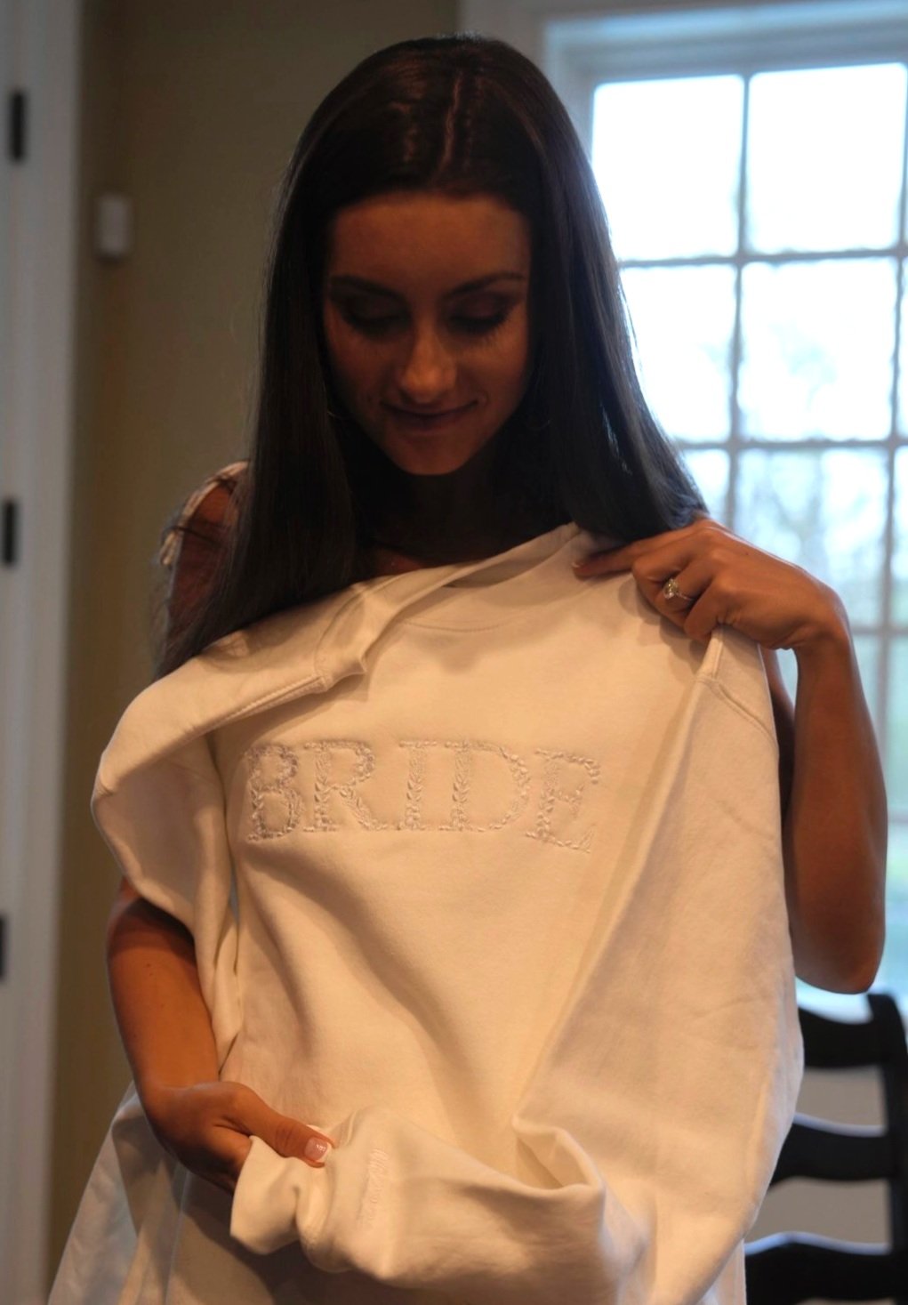 Sudadera con bordado de novia