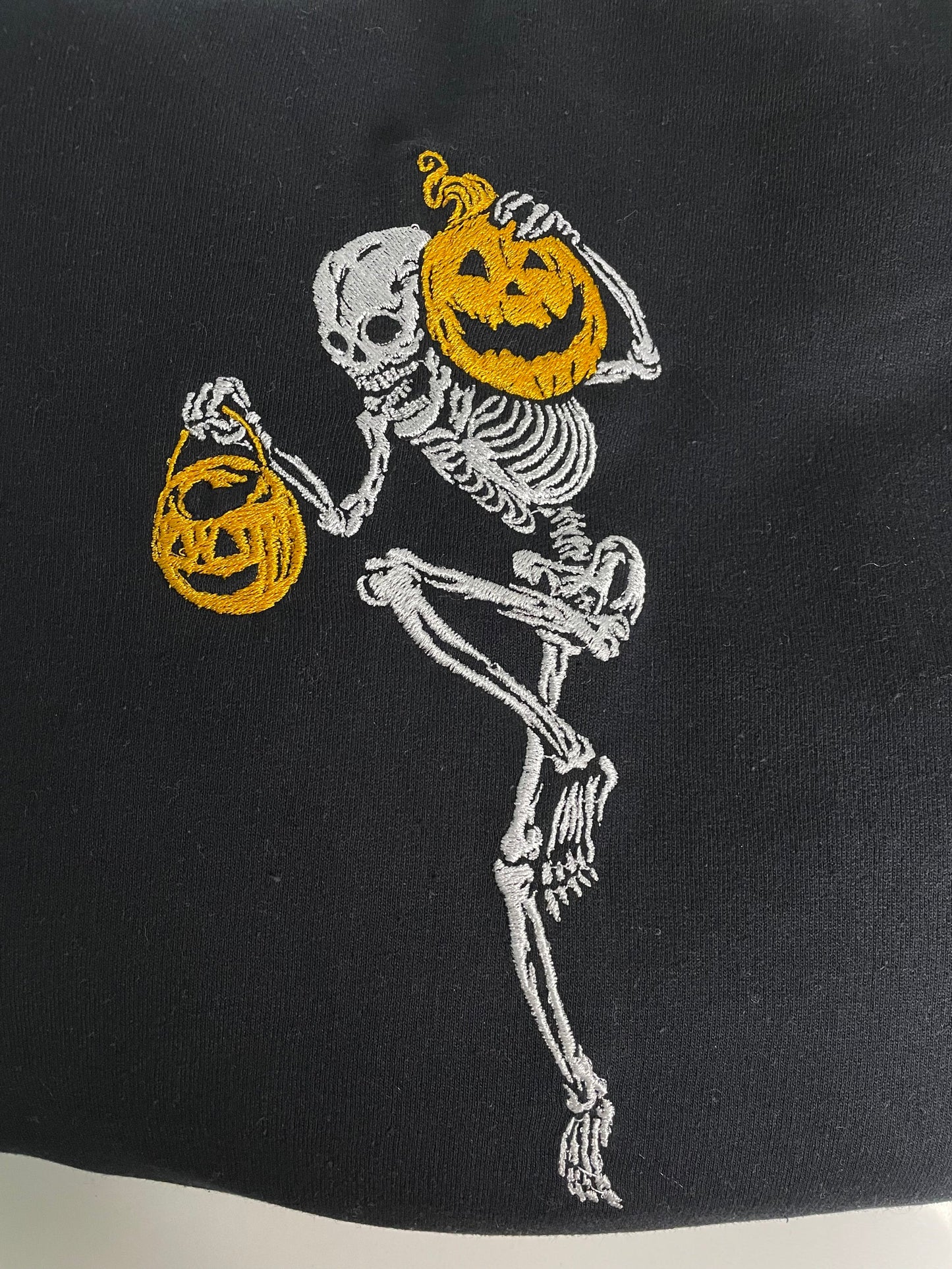 Sudadera de esqueleto con calabazas