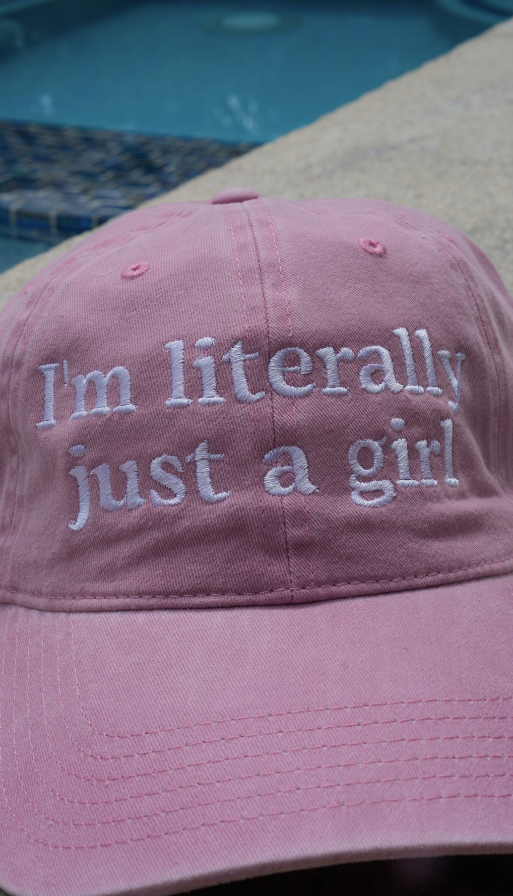 Soy literalmente solo un sombrero de niña